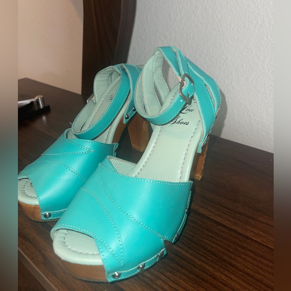 Lucky Lou Shoes carved wood turquoise heels